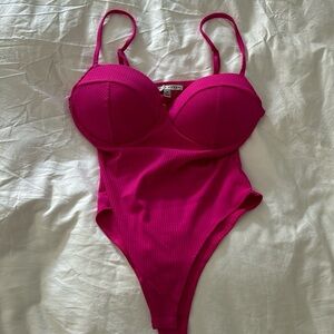Fashion Nova pink ribbed bodysuit